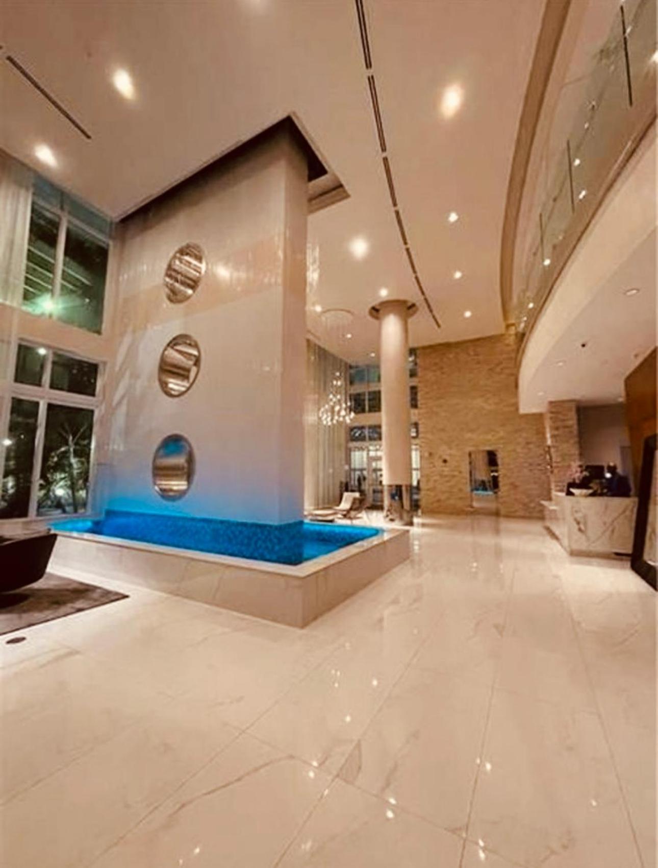 2 Story Loft Downtown Miami Daire Dış mekan fotoğraf